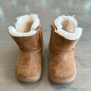 Ugg Baby / Toddler Chestnut Boots Size 4/5 EUC